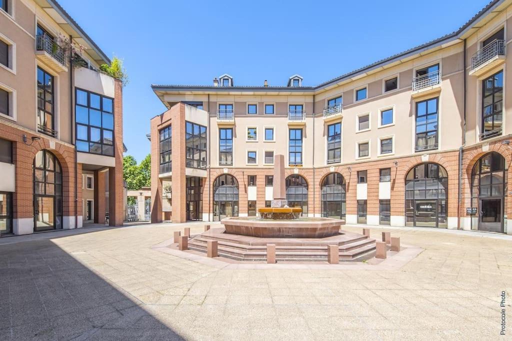 Nocnoc - Le Pargamin - Large Duplex Place Saint-Pierre Toulouse Exterior photo